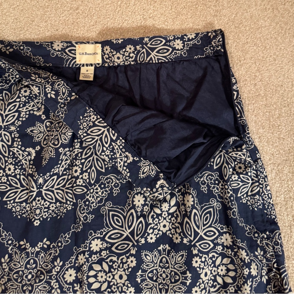 G.H. Bass & Co. Navy and White A-Line Skirt - Picture 3 of 7